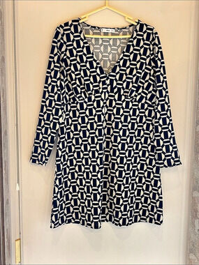 MNG Geometric Mini Dress in Black & White Size Medium Like New